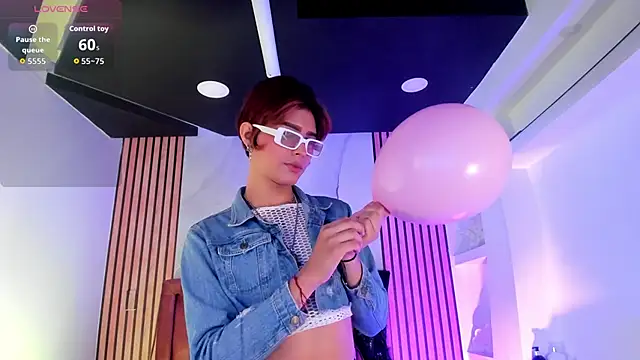 DannysaStar online show from September 10, 2025, 8:20 pm