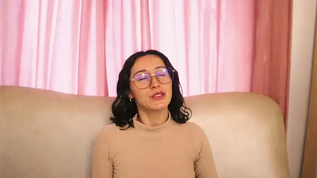 Ginevra esposito online show from May 22, 2026, 1:17 pm