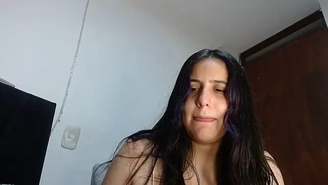 Snapshot of Electraweb_09 chatting on November 3, 2025, 7:04 pm Electraweb 09 online show from November 3, 2025, 7:04 pm