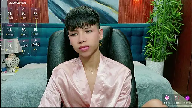 Snapshot of dilan_911 chatting on February 13, 2026, 6:37 pm dilan 911 online show from February 13, 2026, 6:37 pm