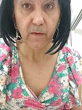 Emily de Carla online show from October 31, 2025, 7:31 am