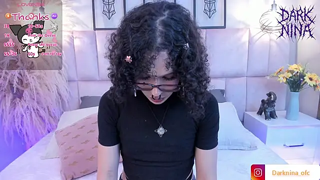 Snapshot of Dark_nina_ chatting on September 9, 2025, 3:17 am Dark nina online show from September 9, 2025, 3:17 am