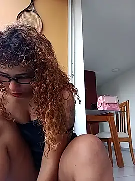 Vikyvoyeur online show from November 11, 2025, 4:40 pm