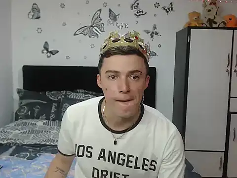 Snapshot of Ken_bigcock77 chatting on February 26, 2026, 2:54 am Ken bigcock77 online show from February 26, 2026, 2:54 am