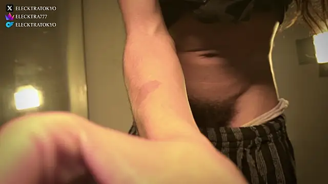 Snapshot of alexxatokyo chatting on February 19, 2026, 1:01 am alexxatokyo online show from February 19, 2026, 1:01 am