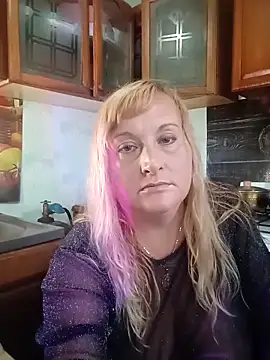 Snapshot of XHelenaX90 chatting on October 19, 2025, 12:28 pm XHelenaX90 online show from October 19, 2025, 12:28 pm