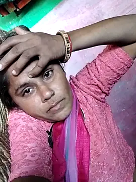 Hot-ilaiy online show from November 1, 2025, 3:52 am