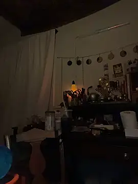 XanderOzzz online show from November 20, 2025, 9:42 am