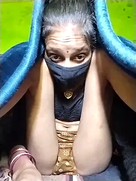 Snapshot of Punam_ji chatting on February 3, 2026, 6:40 am Punam ji online show from February 3, 2026, 6:40 am