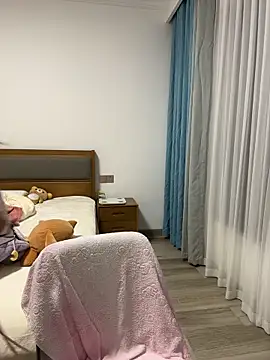 Snapshot of ououlovelove chatting on February 20, 2026, 2:06 pm ououlovelove online show from February 20, 2026, 2:06 pm