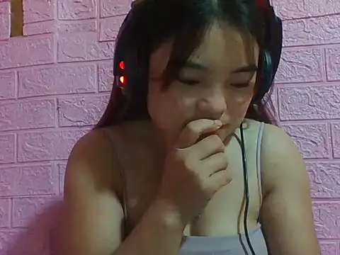 Loc al online show from October 15, 2025, 1:33 pm