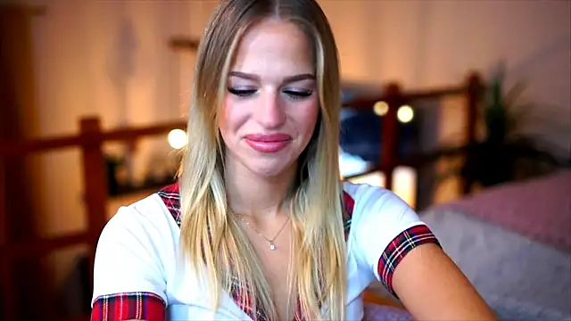 Emilyvanroessel online show from November 28, 2025, 5:37 pm