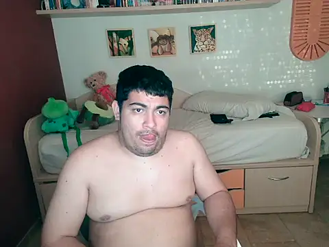 Snapshot of Martigato3 chatting on September 18, 2025, 5:15 pm Martigato3 online show from September 18, 2025, 5:15 pm