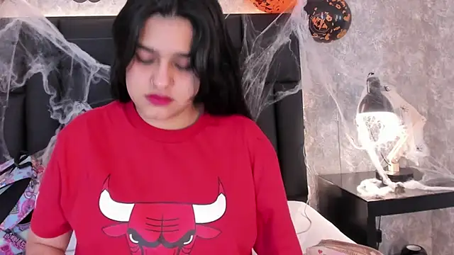 crystaldarliing online show from October 25, 2025, 10:15 pm