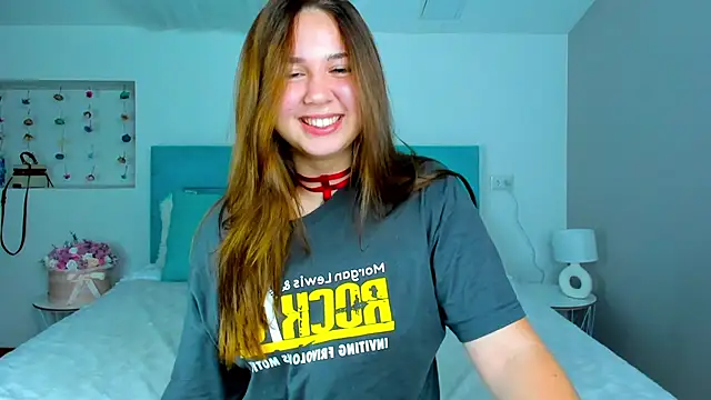 Snapshot of Blush_Beauty__ chatting on September 21, 2025, 8:10 pm Blush Beauty online show from September 21, 2025, 8:10 pm