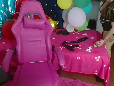 rous-kinky online show from September 26, 2025, 8:46 pm