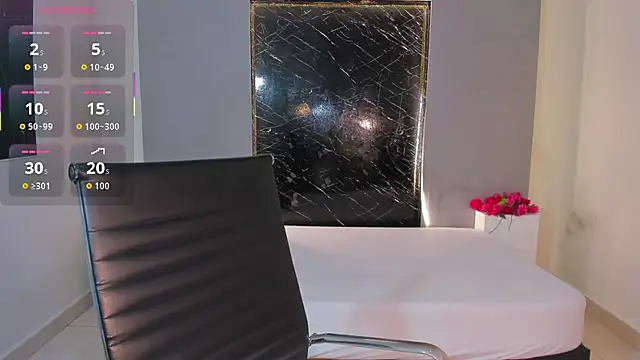 Hannacooper3 online show from October 16, 2025, 7:26 pm