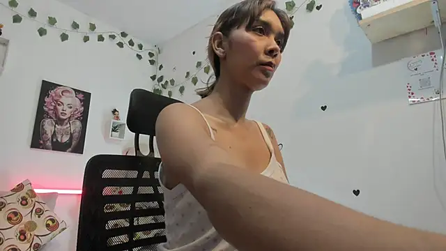 Snapshot of anastasia_tuya chatting on February 9, 2026, 1:59 pm anastasia tuya online show from February 9, 2026, 1:59 pm