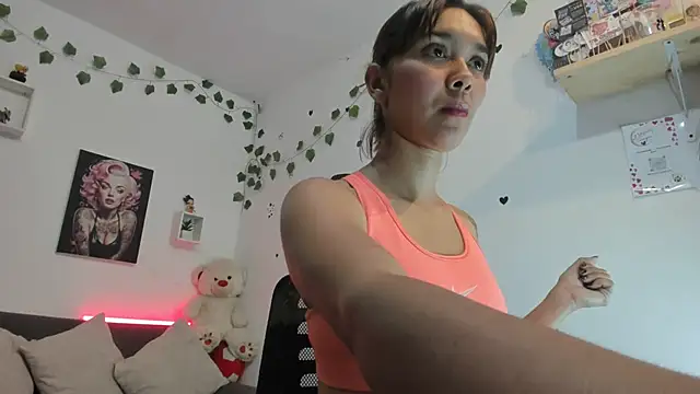 Snapshot of anastasia_tuya chatting on February 17, 2026, 1:35 am anastasia tuya online show from February 17, 2026, 1:35 am