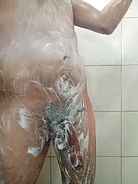 Snapshot of AtraCTiVoSiNguLaR chatting on September 30, 2025, 2:00 pm AtraCTiVoSiNguLaR online show from September 30, 2025, 2:00 pm