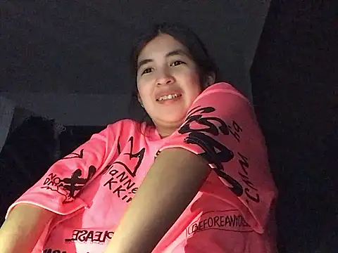 Snapshot of hika1373 chatting on March 2, 2026, 2:13 pm hika1373 online show from March 2, 2026, 2:13 pm