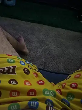 Snapshot of YoungBBCMilker chatting on September 9, 2025, 5:12 pm YoungBBCMilker online show from September 9, 2025, 5:12 pm