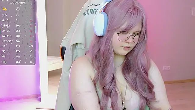 Snapshot of fillisfox_ chatting on February 2, 2026, 4:38 pm fillisfox online show from February 2, 2026, 4:38 pm