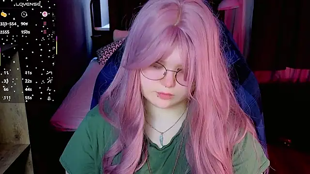 Snapshot of fillisfox_ chatting on February 3, 2026, 12:10 pm fillisfox online show from February 3, 2026, 12:10 pm