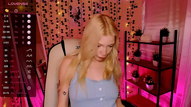 AnyaTaylor  online show from May 12, 2026, 2:19 am