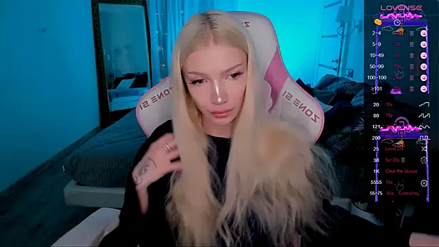 AnyaTaylor  online show from May 21, 2026, 2:18 am