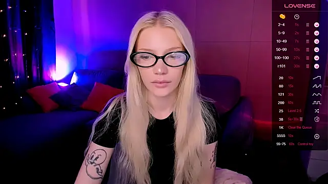 AnyaTaylor  online show from May 27, 2026, 2:08 am