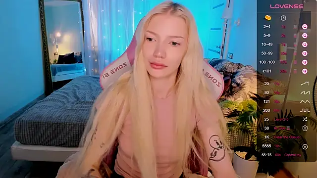 AnyaTaylor  online show from May 31, 2026, 2:20 am