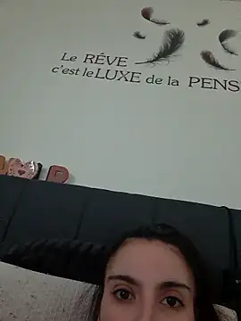 Snapshot of Michou02xXx chatting on March 11, 2026, 12:22 pm Michou02xXx online show from March 11, 2026, 12:22 pm