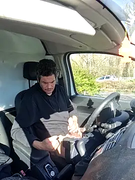 twitshe online show from March 13, 2026, 8:43 am