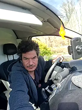 twitshe online show from March 15, 2026, 9:59 am