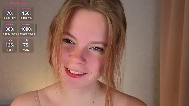 JulietteRain online show from September 15, 2025, 5:13 pm