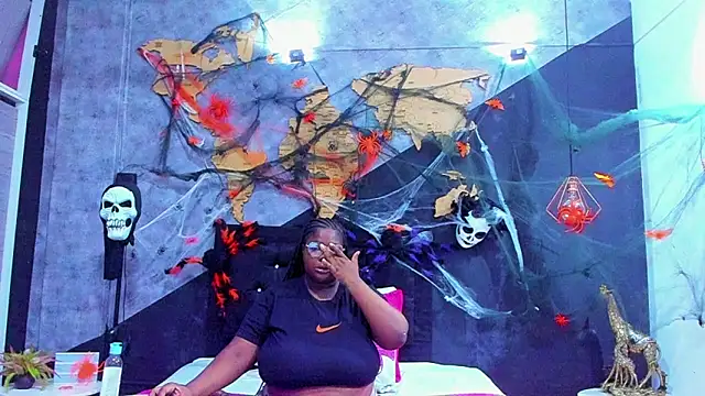 Maiam  Rossi online show from November 2, 2025, 12:18 pm