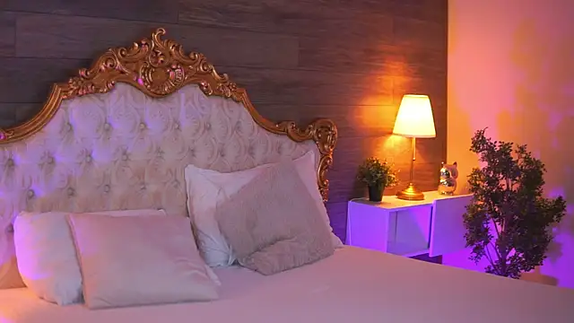 Snapshot of EllieRedd chatting on November 16, 2025, 6:08 am EllieRedd online show from November 16, 2025, 6:08 am