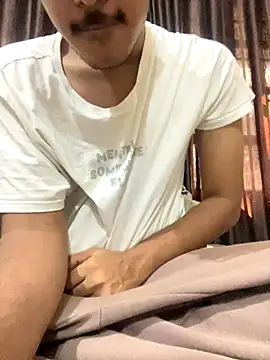 Snapshot of hamstar09 chatting on November 17, 2025, 8:53 am hamstar09 online show from November 17, 2025, 8:53 am