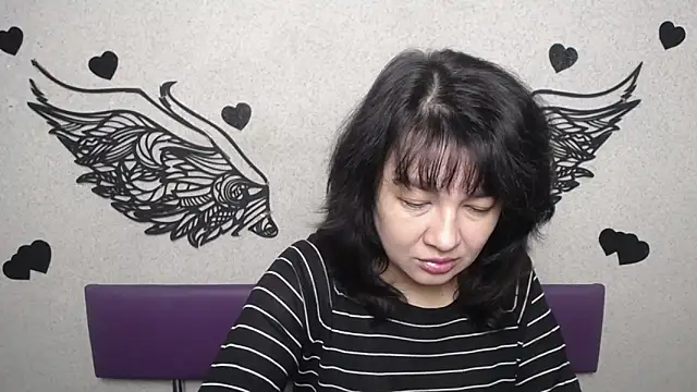 Snapshot of SelenaFly chatting on October 13, 2025, 5:07 am SelenaFly online show from October 13, 2025, 5:07 am