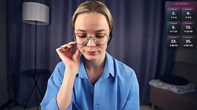 Snapshot of EdaKirkIin chatting on September 12, 2025, 4:18 pm EdaKirkIin online show from September 12, 2025, 4:18 pm