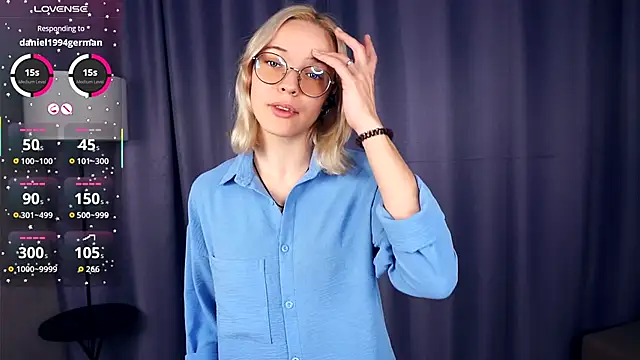 Snapshot of EdaKirkIin chatting on October 25, 2025, 5:15 am EdaKirkIin online show from October 25, 2025, 5:15 am