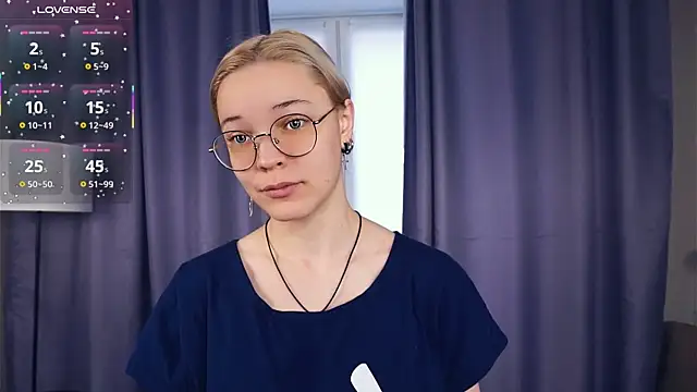 Snapshot of EdaKirkIin chatting on October 27, 2025, 5:11 am EdaKirkIin online show from October 27, 2025, 5:11 am