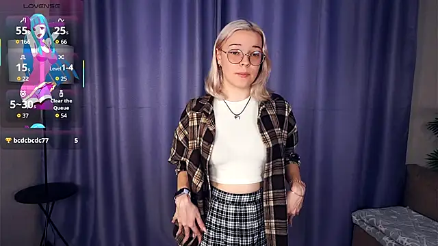 Snapshot of EdaKirkIin chatting on November 23, 2025, 6:35 am EdaKirkIin online show from November 23, 2025, 6:35 am