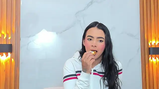 Snapshot of KonanStar chatting on October 18, 2025, 11:11 am KonanStar online show from October 18, 2025, 11:11 am