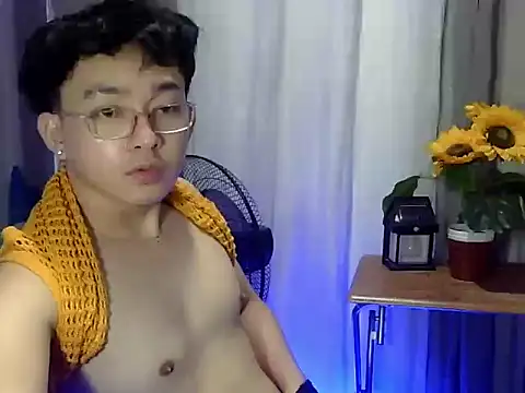 Stud Aaron online show from June 18, 2026, 9:08 pm