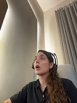 Sophia House  online show from February 3, 2026, 1:38 pm