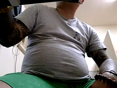 pwq77 online show from December 19, 2025, 7:26 am