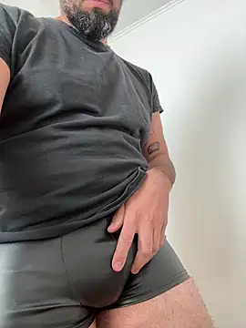 Snapshot of elpeaciente chatting on October 31, 2025, 2:29 pm elpeaciente online show from October 31, 2025, 2:29 pm