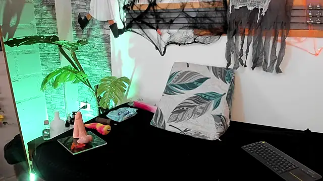 Sarita  love online show from October 17, 2025, 2:04 am